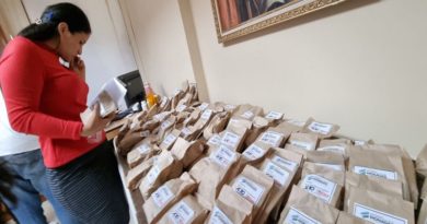 Entregan medicinas a través de 1x10 del Buen Gobierno en Monagas