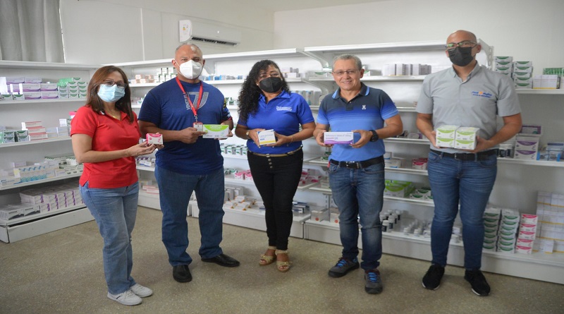 Venezuela tiene a disposición del público 500 Farmacias Comunitarias.