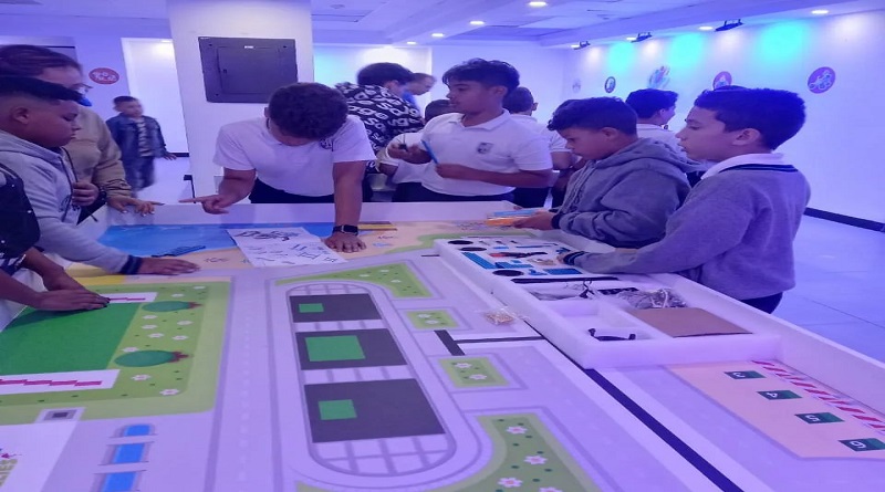 Semilleros Científicos de U. E Alejandro Petion aprenden de robótica y programación