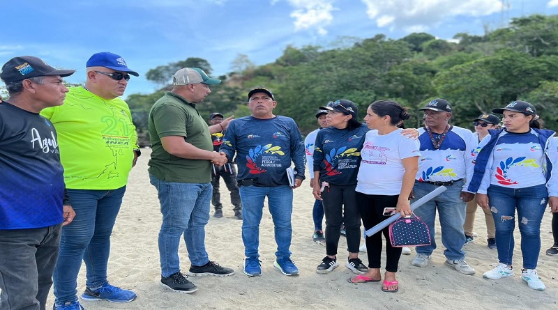 Más de mil familias pescadoras de El Tigrillo y Chuspa recibieron atención integral