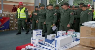 Entregan dotación para las Bricomiles y atención del Sistema 1×10 en Barinas