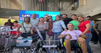 Entregan ayudas técnicas solicitadas al 1x10 del Buen Gobierno en Girardot