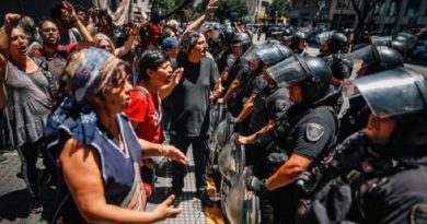 Sindicatos argentinos marchan por el rechazo a las políticas de Javier Milei