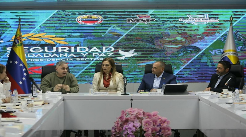 Evalúan mecanismos para garantizar el debido proceso a privados de libertad