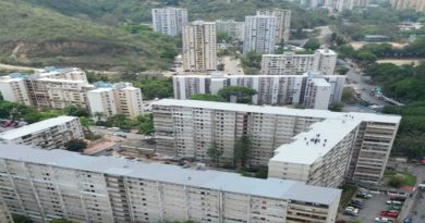Impermeabilizados 26 edificios de parroquia de Caricuao en Caracas