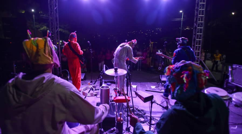 El Valle bailaron junto a ocho agrupaciones culturales en la agenda del festival