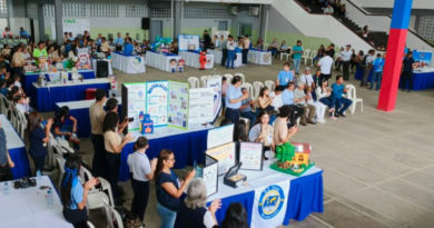 Estudiantes de Bolívar mostraron sus habilidades en Ferias de Innovación científica