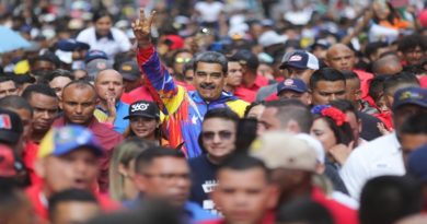 Presidente Maduro acompañó marcha de la juventud en contra de las sanciones