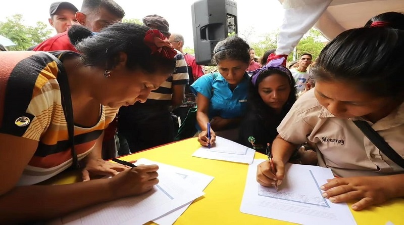 Pueblo de Monagas firma en contra de las sanciones