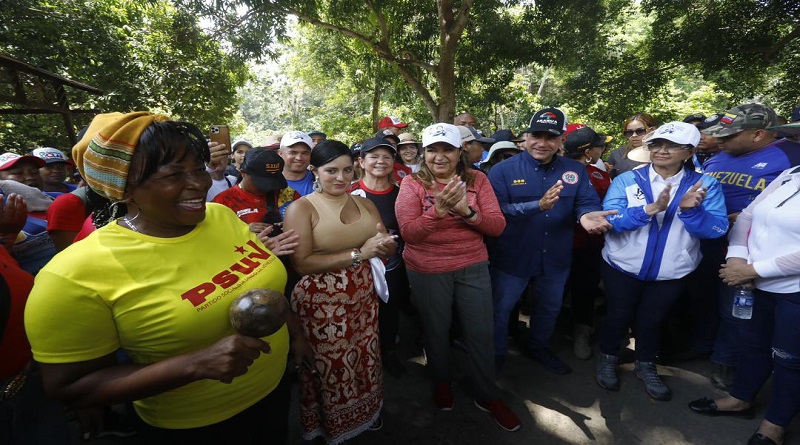 Jornada “Más Años, Más Amor” atendió adultos mayores en Chuao