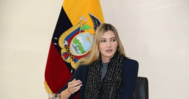 Ministra de Ecuador es convocada por la asamblea nacional en caso controvertido