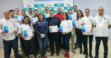 Entregan certificación de Asyhub a Bolipuertos