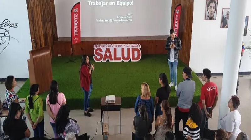 Trabajadores del Servicio Contraloría Sanitaria reciben taller de formación