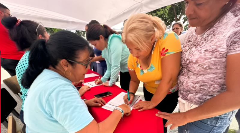 Trujillanos se movilizan en campaña de firmas para rechazar las sanciones