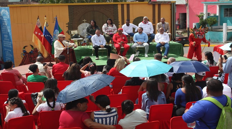 Diablos Danzantes de Yare reciben homenaje en su dia