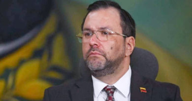Ministro Yvan Gil condena acciones militares de EE.UU. y Guyana