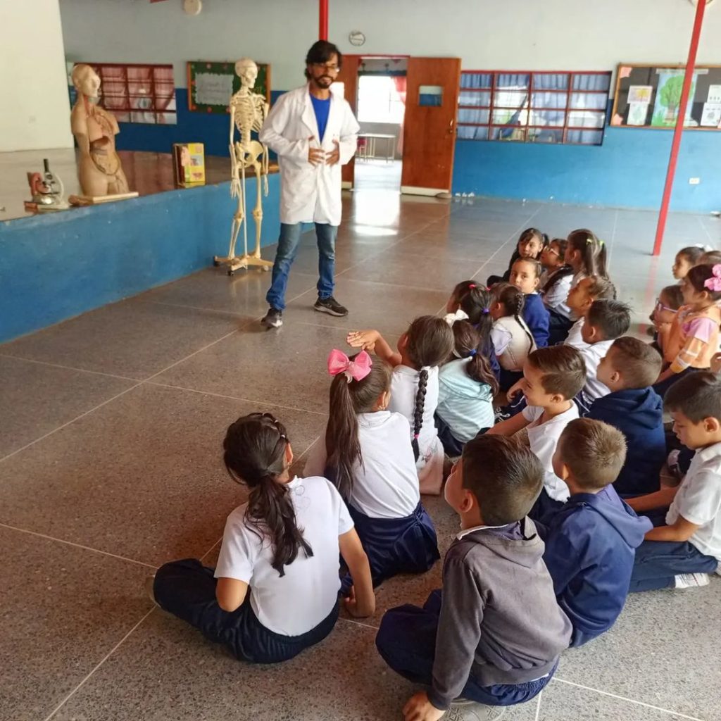 Avanza Plan de Masificación de la Ciencia en Mérida