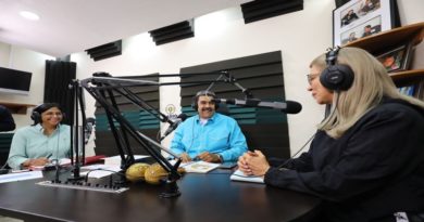 Presidente firma y envía a Gaceta Oficial Decreto del Ministerio para Adultos Mayores