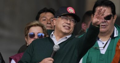 Presidente Petro denuncia incumplimiento de acuerdo de paz en Colombia