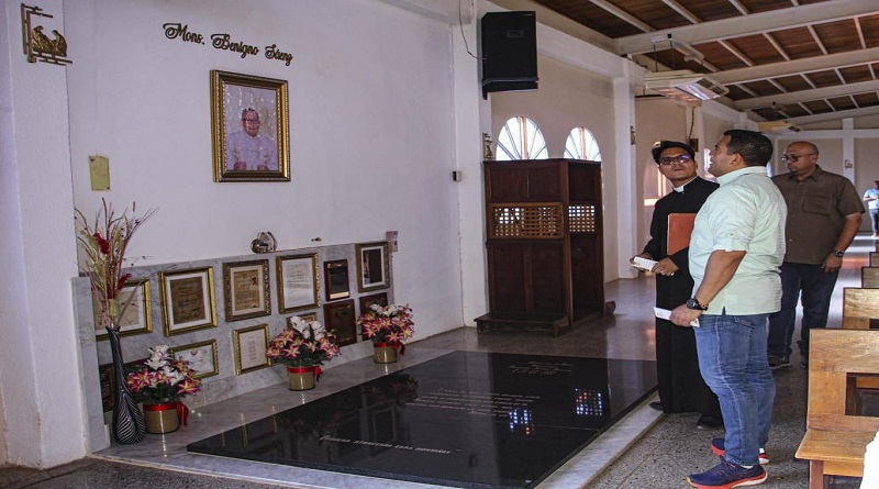 Remodelan iglesia Cristo Resucitado de Coro