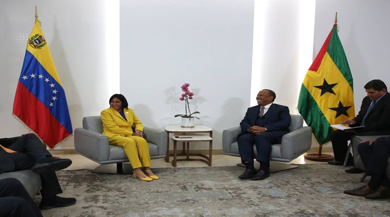 Vicepresidenta Ejecutiva recibe a primer ministro de Santo Tomé y Príncipe