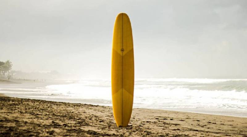 Más de 50 atletas se miden en la I Válida de surf de Aragua 2024