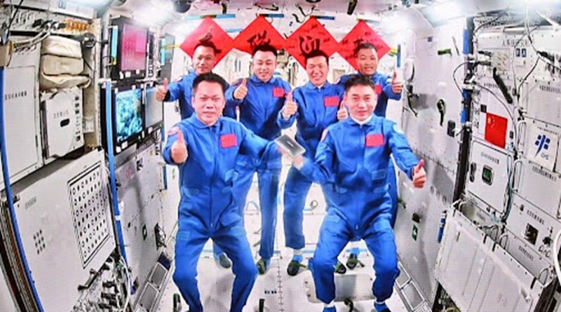tripulacion-shenzhou18-china-actividades-extravehiculares