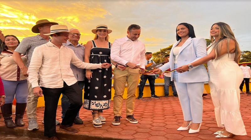 Inauguran plaza de la Miel y la Esperanza en San Jerónimo de Guayabal