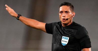 Jesús Noel Valenzuela Sáez nacido en Acarigua estado Portuguesa tiene 41 años de edad y es la mejor carta de presentación del arbitraje venezolano