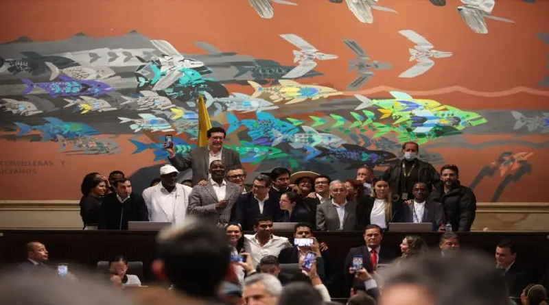 Colombia aprueba reforma pensional impulsada por el presidente Petro