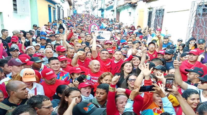 Pueblo merideño acompaña al presidente Maduro en todas las batallas por venir