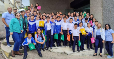 Jóvenes en Guárico y Táchira aprenden sobre el mundo de las telecomunicaciones