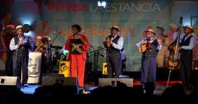 Grupo “Los Antaños del Stadium” se presentan en la Casona Cultural Aquiles Nazoa