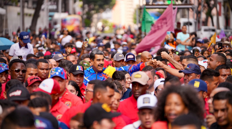 Jefe de Estado: “el 28-J se decide si el pueblo se queda siendo Presidente”