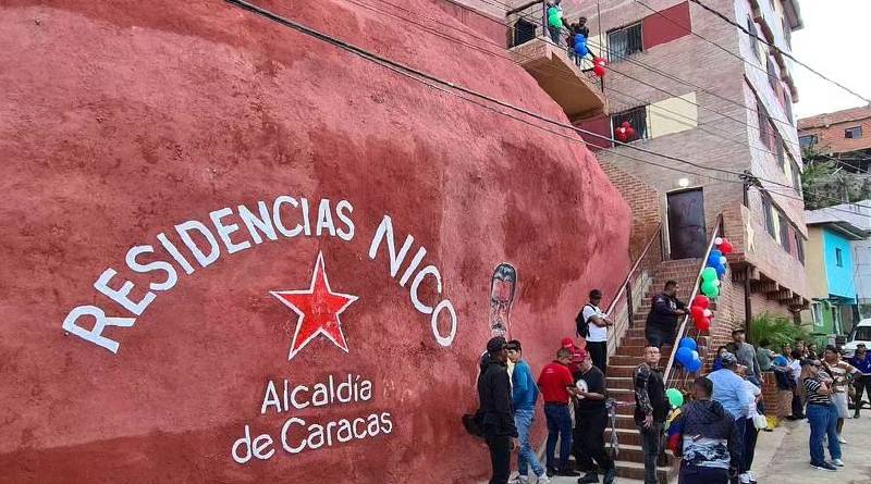 Entregan a familias viviendas dignas en La Vega