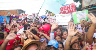Presidente Maduro solicita a circuitos comunales de Barcelona Plan de Viviendas
