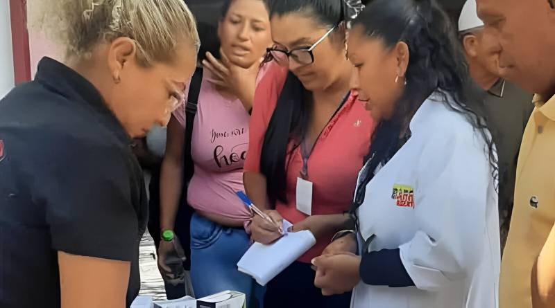 FarmaMérida entrega medicamentos a habitantes del municipio Sucre