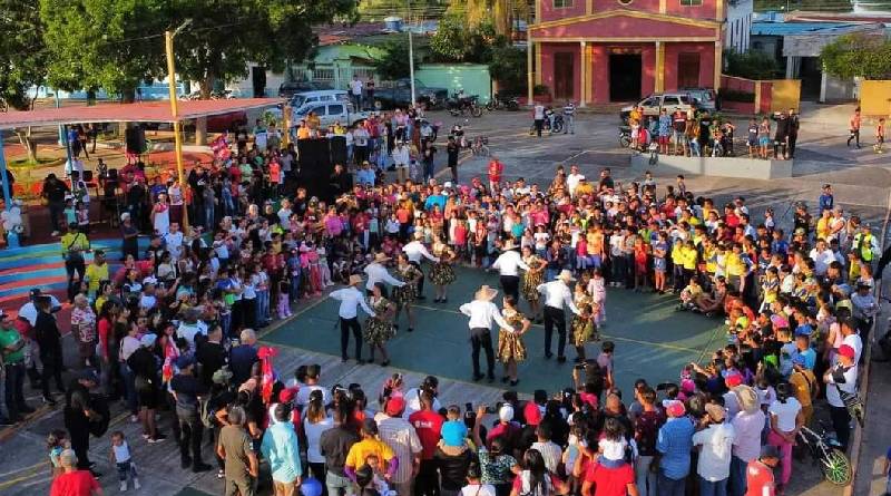 Reinauguran la plaza Bolívar y la Casa de la Cultura en Cunaviche