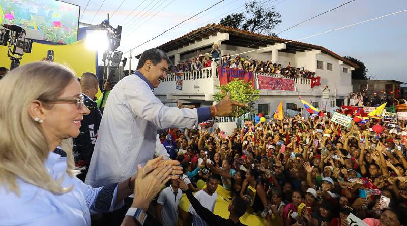 Presidente Maduro resalta que con el 1x10 se garantiza la victoria y la paz