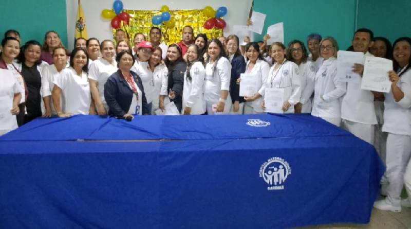 Profesionales de la enfermería reciben clasificación en Barinas