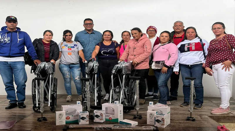 Entrega de equipamiento médico mejora atención en consultorios de Trujillo
