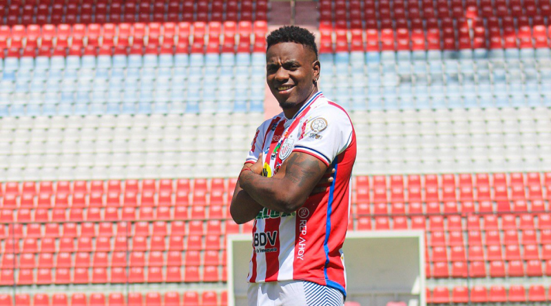 Franklin Carabalí se une a Estudiantes de Mérida FC como nuevo importado