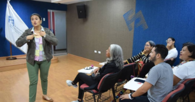 Imparten talleres de emprendimiento para adultos mayores