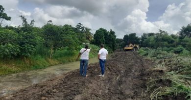 Realizan saneamiento en caño del sector Los Capachos en el estado Monagas