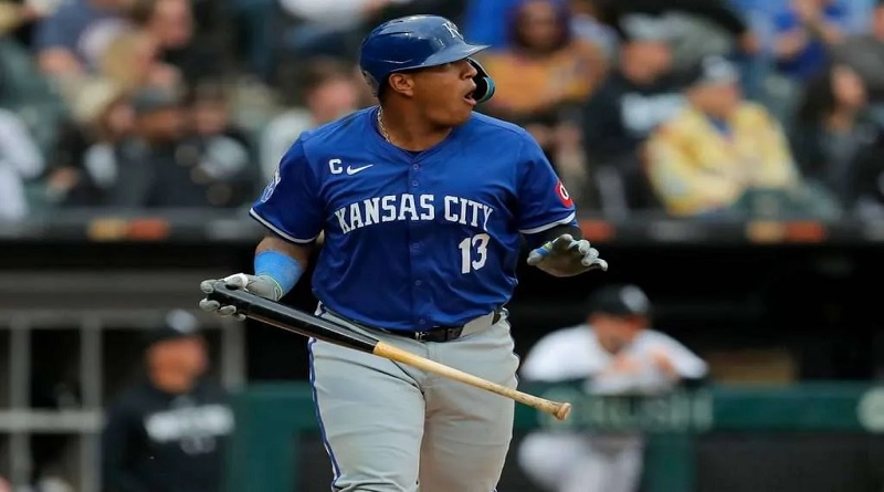 Salvador Pérez llegó a 1500 hits en MLB