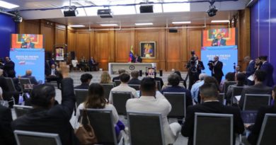 Jefe de Estado denuncia que ultraderecha quiere justificar intervención en Venezuela