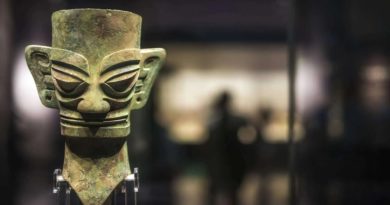 China halla piezas arqueológicas de piedra y jade que superan tres mil 400 años