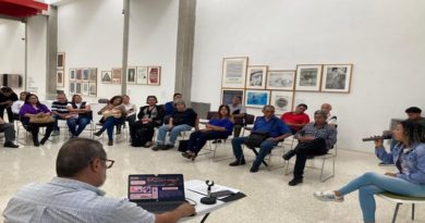 Realizan conversatorio “Integralidad en la nueva didáctica de las ciencias”