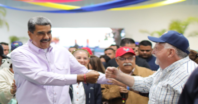 Presidente Maduro lidera jornada de trabajo con Abuelos y Abuelas de la Patria