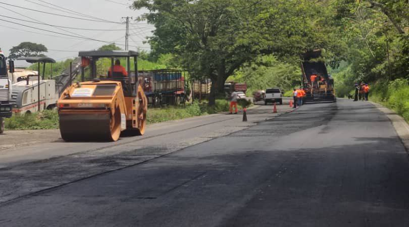 Colocan más de 5 mil toneladas de asfalto en la Panamericana